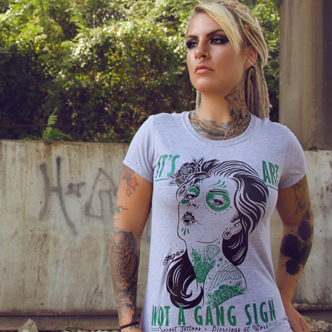 Like most T-shirts, the one this girl is wearing has a knit band at the neck
opening.